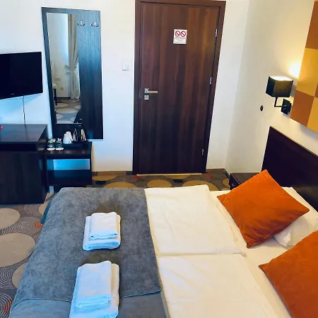 Lägenhetshotell La Petite & 3*
