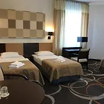 La Petite & Apartahotel 3*