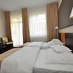 Apartahotel La Petite & Gdansk
