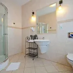 Apartahotel La Petite & 3*