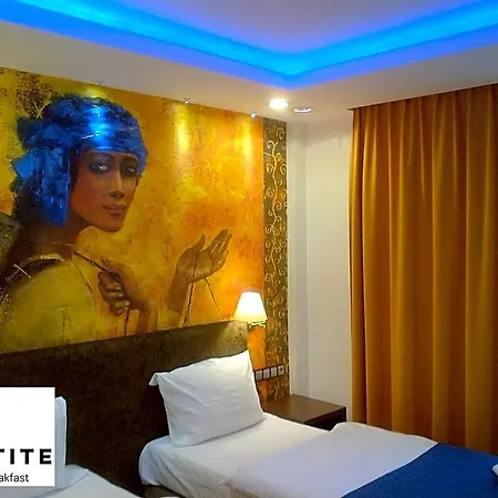 La Petite & アパートホテル 3*