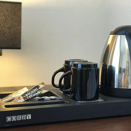 La Petite & 公寓式酒店 3*