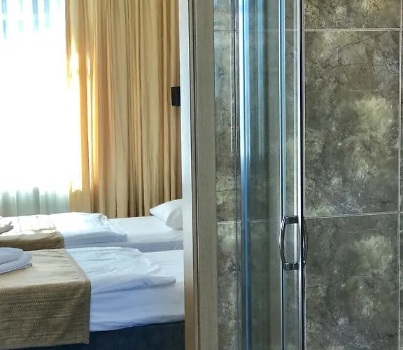 La Petite & Lejlighedshotel 3*