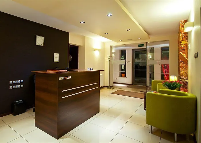 Aparthotel La Petite & 3*