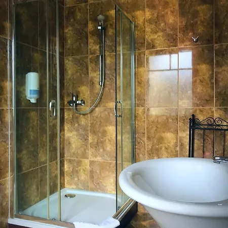 La Petite & Apartmanhotel