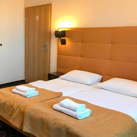 La Petite Aparthotel