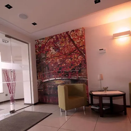 La Petite & Apartmanhotel 3*