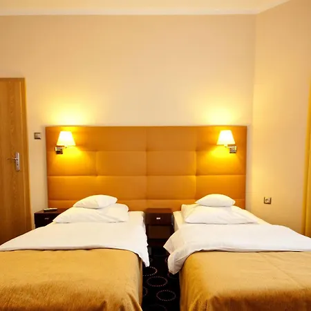 La Petite & Apartmanhotel 3*